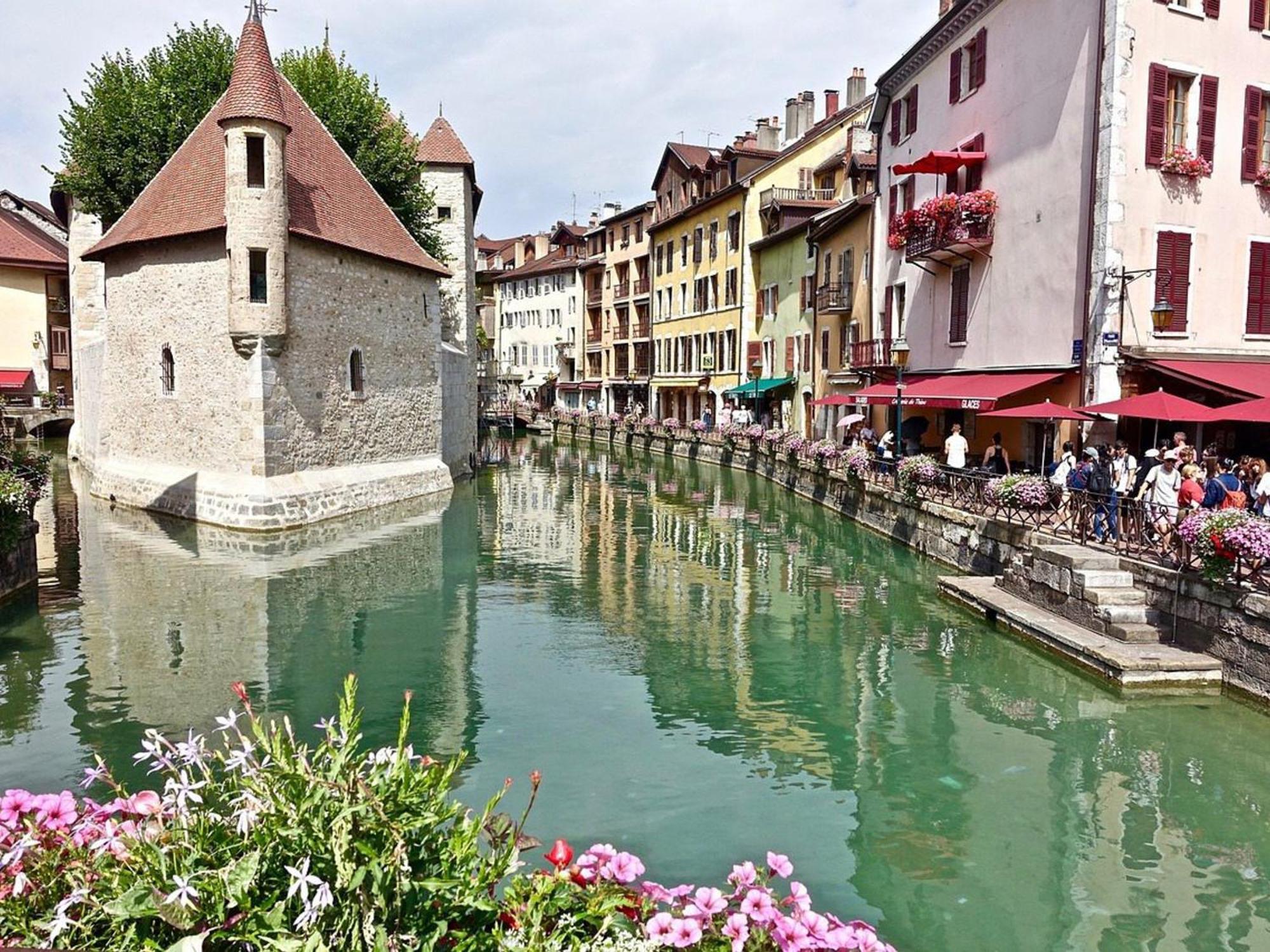 T1 Confortable A 2 Pas Du Centre D'Annecy Avec Parking Et Terrasse - Fr-1-432-44 Kültér fotó